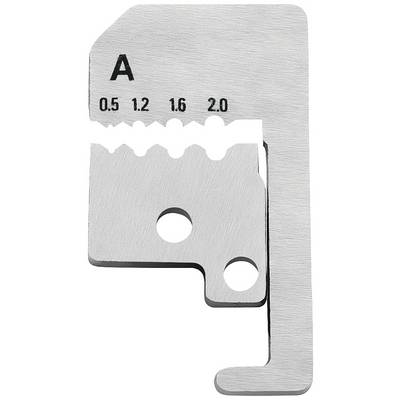 Outil de mesure métallique avec des marquages '0,5', '1,2', '1,6', '2,0' et deux trous ronds.
