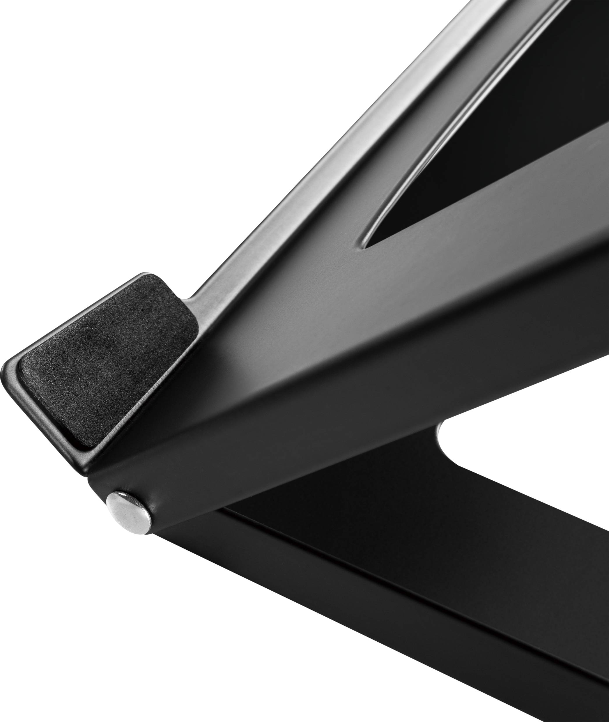 Un trépied noir, moderne, doté d'un mécanisme pliable et d'un coussin antidérapant sur le coin supérieur.