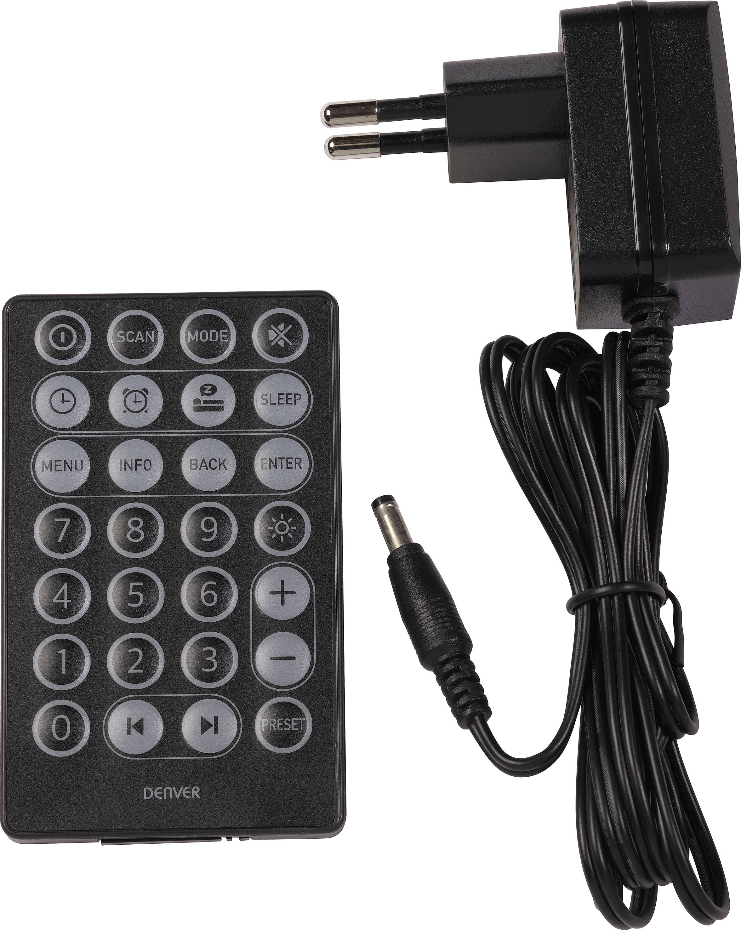 Une télécommande noire avec des touches et un adaptateur secteur noir assorti. La télécommande dispose de touches numérotées et de touches de fonction.