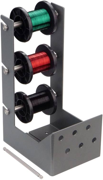 Support métallique pour bobines de fil à trois emplacements, en vert, rouge et noir. Adapté au rangement ordonné des bobines de fil.
