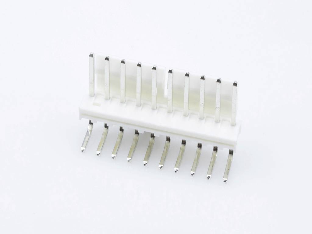 Un connecteur blanc rectangulaire à douze broches métalliques, utilisé pour les connexions électriques dans les appareils électroniques.