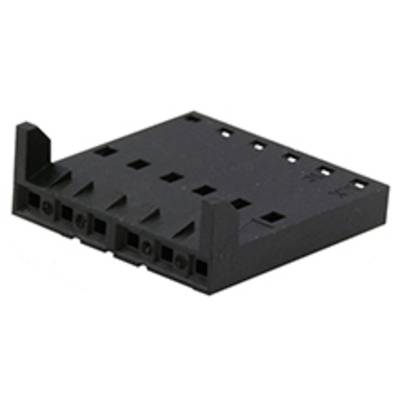 Un adaptateur en plastique noir, plat et rectangulaire, avec plusieurs découpes et deux bords latéraux saillants.