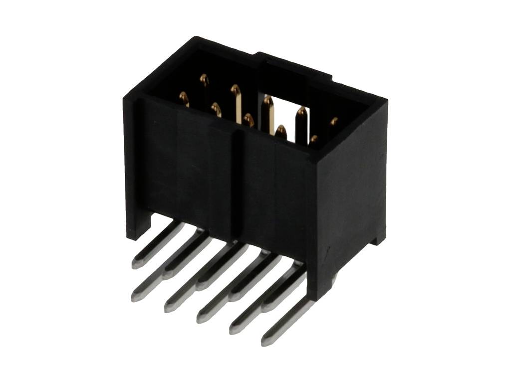 Une fiche électronique noire avec plusieurs broches métalliques orientées vers le bas. Idéale pour les connexions de circuits imprimés.