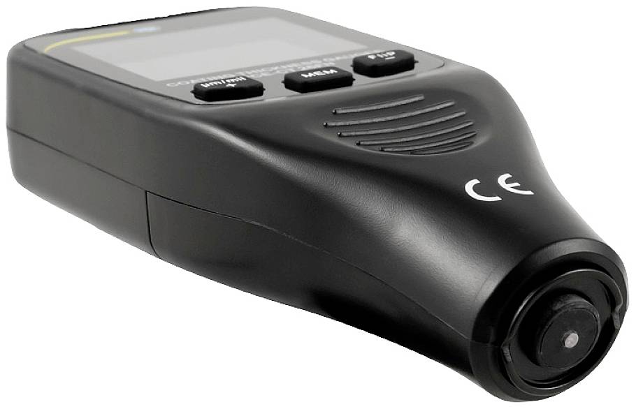 Un appareil de mesure numérique noir, compact avec un écran et des touches de commande est présenté. Il semble portable et polyvalent.
