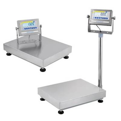 Deux balances de plateforme en acier inoxydable avec affichages numériques, l'une affichant 1320 et l'autre 000, sur des supports réglables.