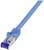 Un câble Ethernet bleu avec connecteur RJ45, adapté pour connecter des ordinateurs à des réseaux.