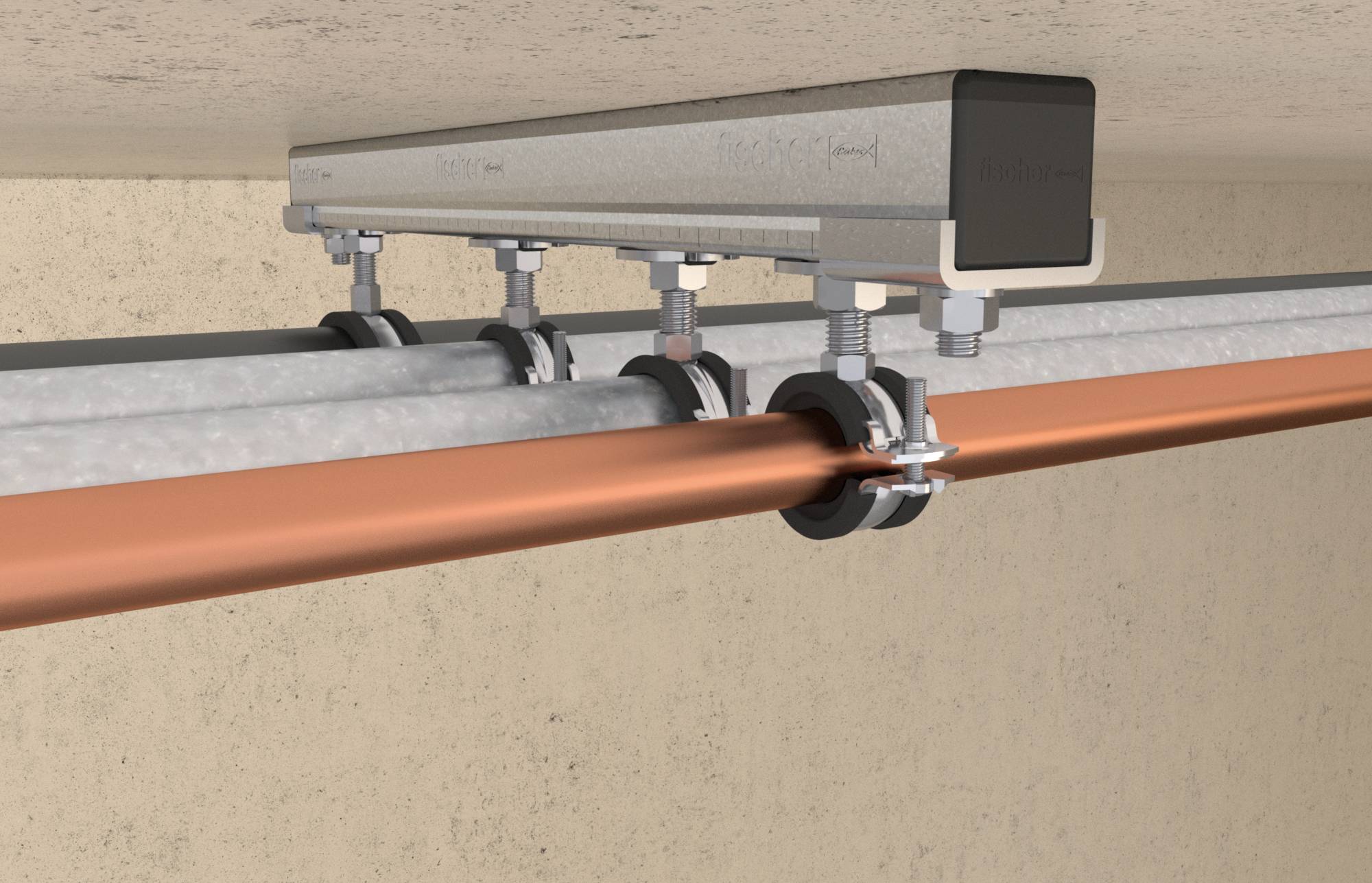 Deux conduites sous un plafond, l'une en cuivre, fixées avec des supports métalliques sur une poutre ; environnement d'installation.