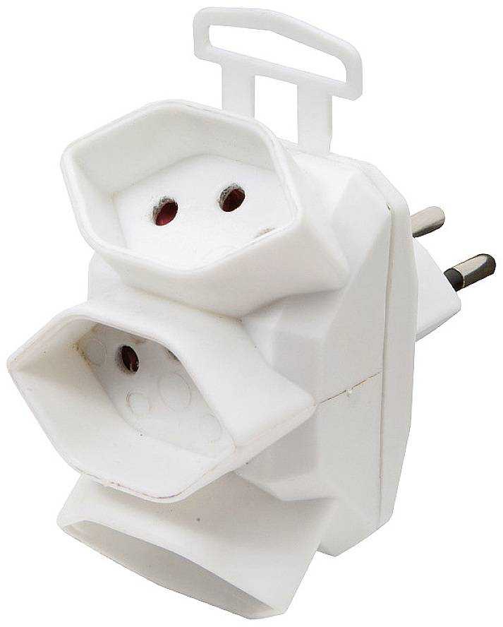 Un adaptateur secteur blanc à trois prises avec des emplacements sur le côté et une poignée en haut.