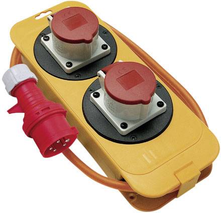 Un dispositif de connexion électrique jaune avec deux prises rouges et une fiche rouge, adapté aux applications industrielles.