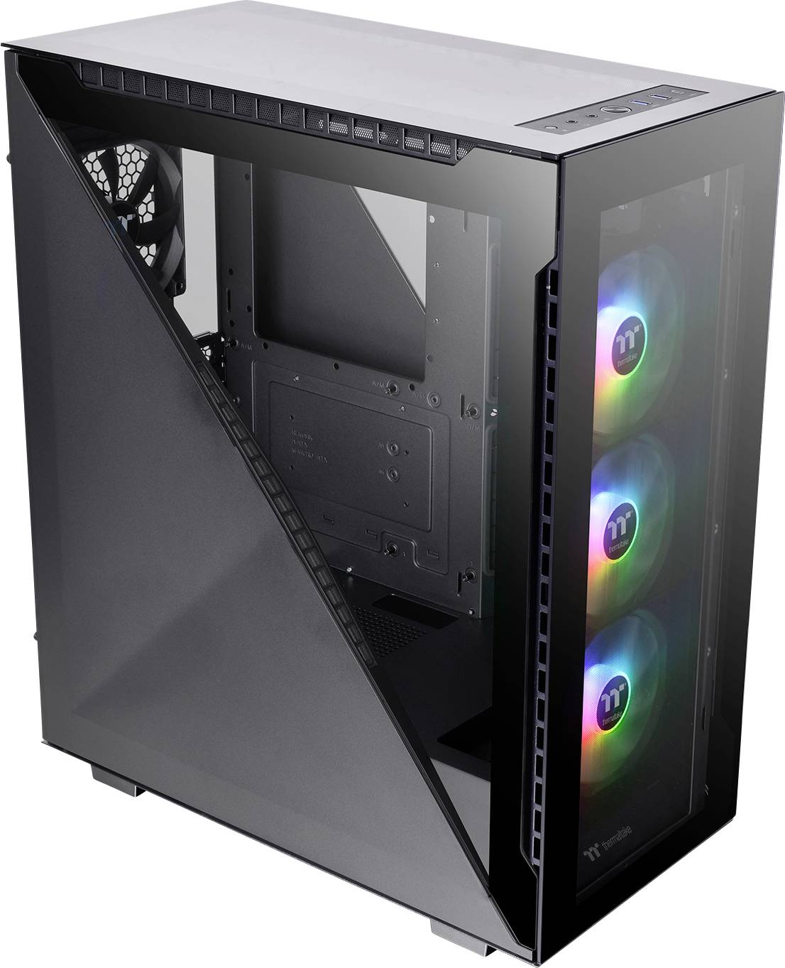 Boîtier PC noir avec trois ventilateurs lumineux visibles à l'avant. Le boîtier est partiellement transparent, révélant des détails de son intérieur.