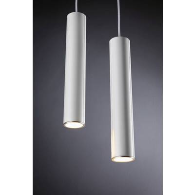 Deux luminaires cylindriques blancs suspendus s'illuminent sur un fond gris. Ils sont conçus de manière moderne et minimaliste.