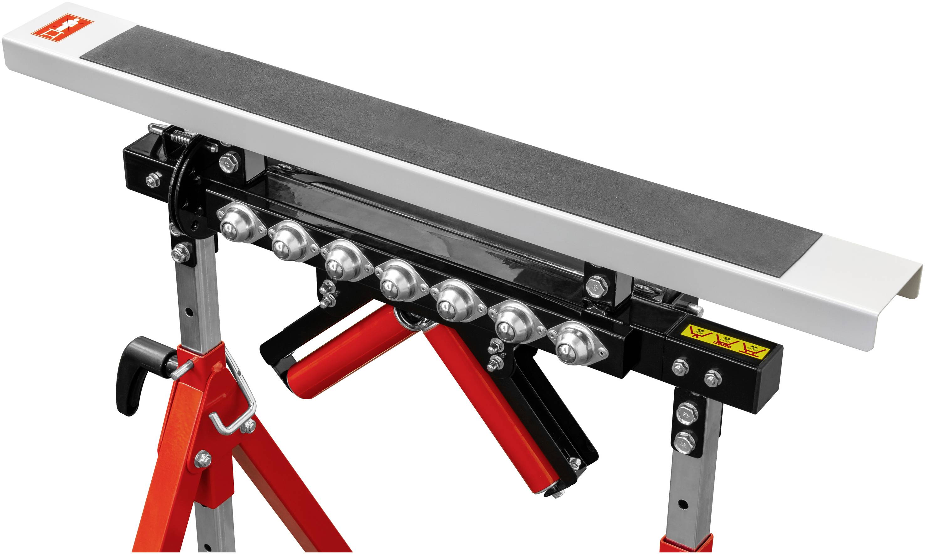 Un support à rouleaux portable et réglable en hauteur, doté de plusieurs rouleaux et d'un châssis métallique robuste rouge et noir. Idéal pour soutenir en toute sécurité des matériaux longs.