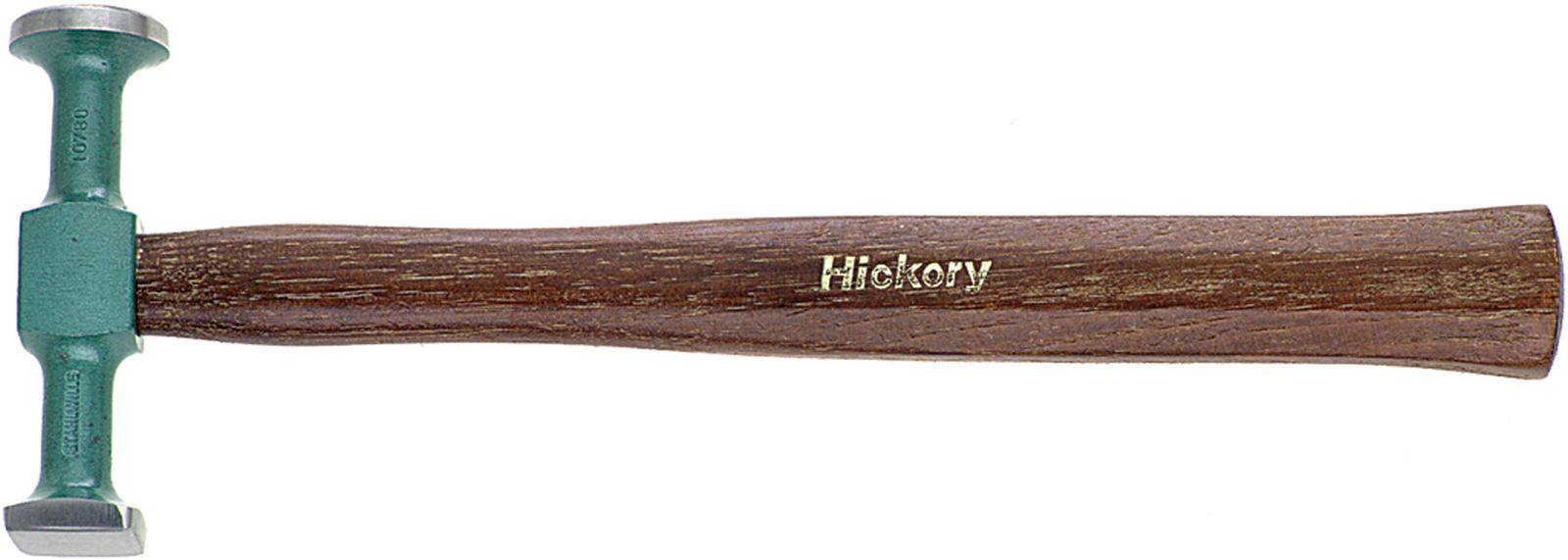 Un marteau avec un manche en hickory et une tête métallique verte à double face, utilisé pour des travaux précis.