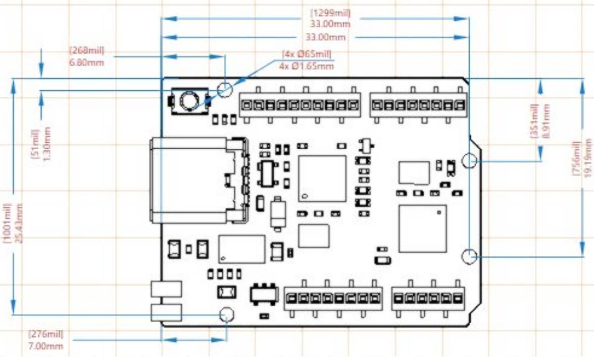 Dessin technique d'un circuit imprimé électronique avec des dimensions et des composants détaillés. Comprend divers connecteurs et microprocesseurs.