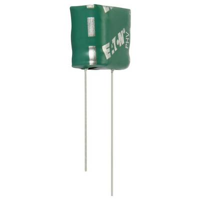 Un condensateur rectangulaire vert avec deux fils métalliques s'étendant du bas, étiqueté 'EATON'.