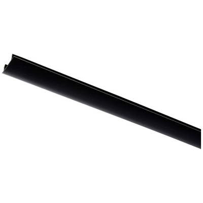 Un long profil en plastique noir, vu de côté.