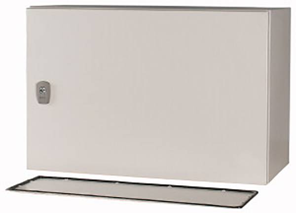 Boîte en métal avec porte et serrure, ouverte sur une surface plane.