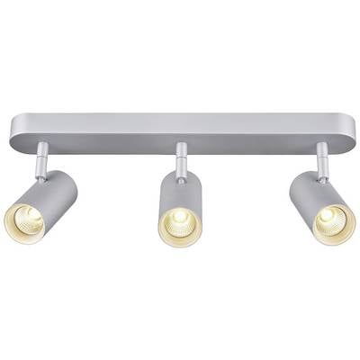 Un plafonnier moderne en argent avec trois spots orientables, diffusant une lumière blanche chaude. Idéal pour un éclairage ciblé.
