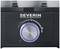 Un commutateur rotatif sur un appareil, portant l'inscription 'SEVERIN'. Le bouton est doté d'un éclairage LED bleu et indique différents niveaux.