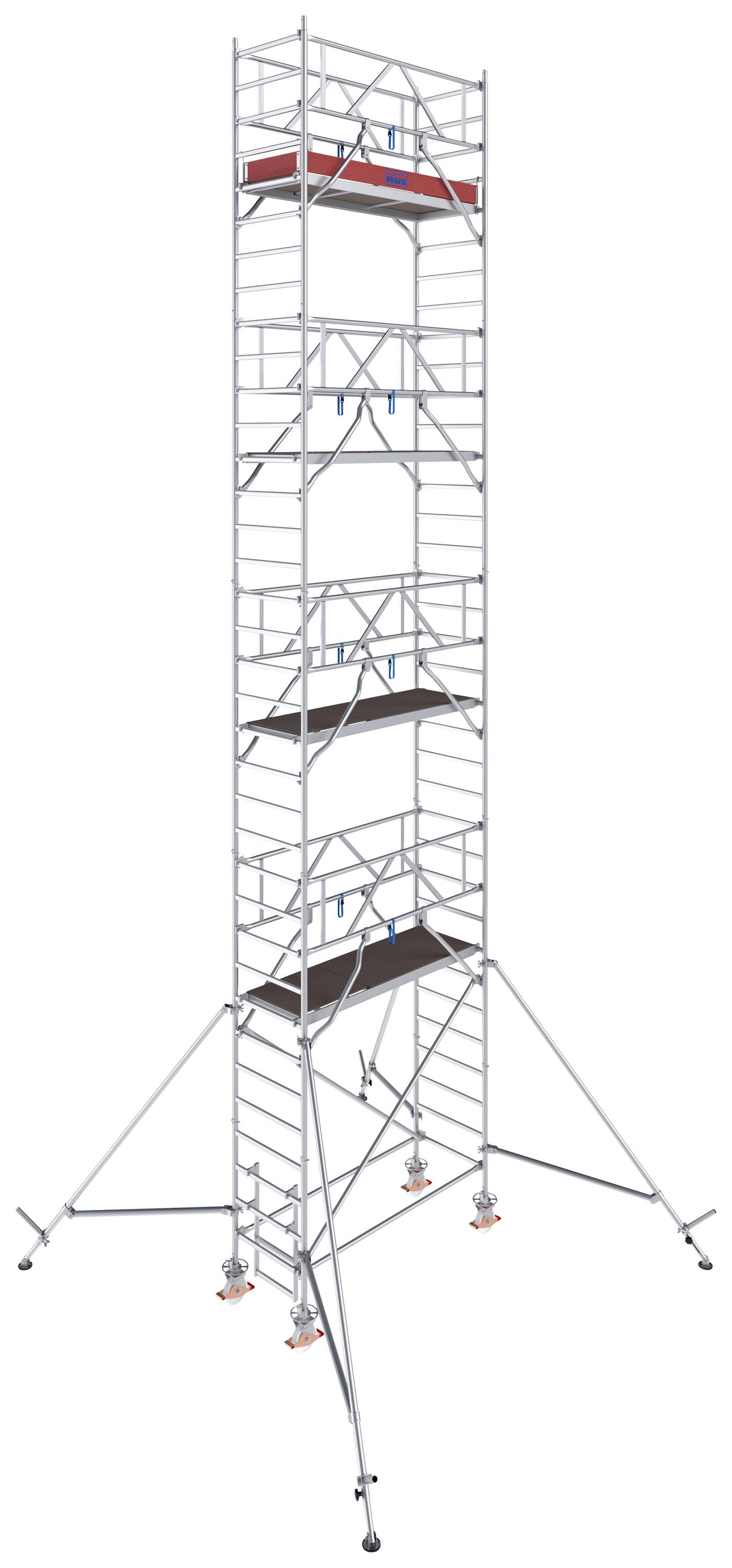 Un échafaudage argenté et élancé, composé de plusieurs niveaux et plateformes, soutenu par des étais à sa base, se dresse librement sur un sol stable.