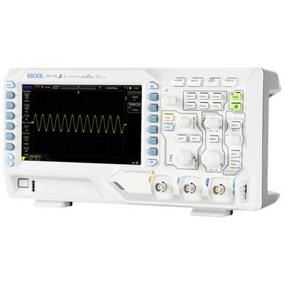 Oscilloscope à affichage numérique, montrant une courbe de tension sinusoïdale et régulière. Différents boutons de commande et connexions sont visibles.
