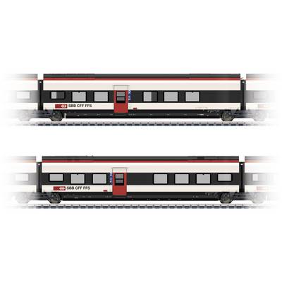 Deux voitures de train identiques portant l'inscription 'SBB CFF FFS', avec un toit noir, des portes rouges, et un habillage latéral blanc et noir.