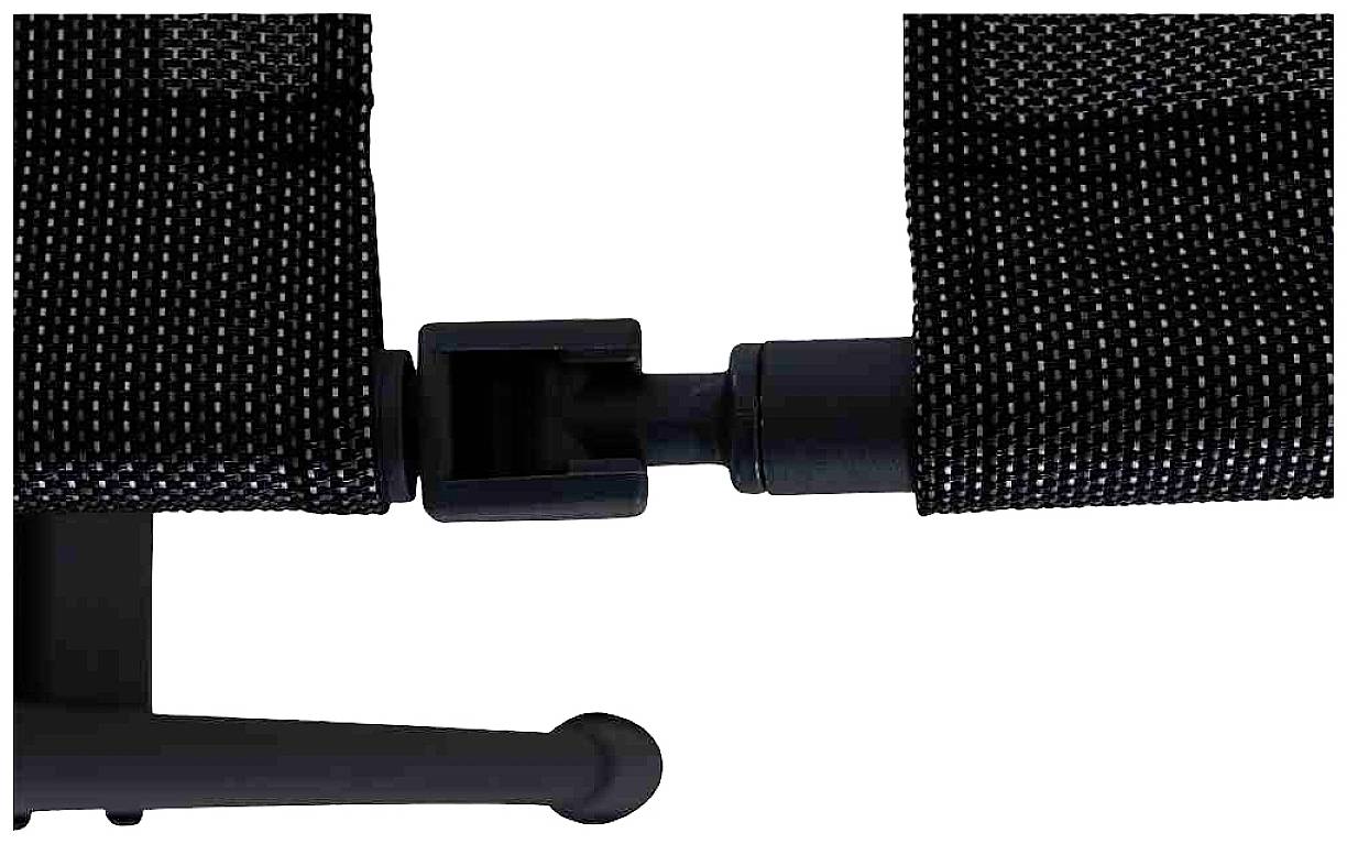 Gros plan d'une articulation noire reliant deux surfaces d'assise en matériau maillé. Il met en évidence la connexion et la texture des matériaux.