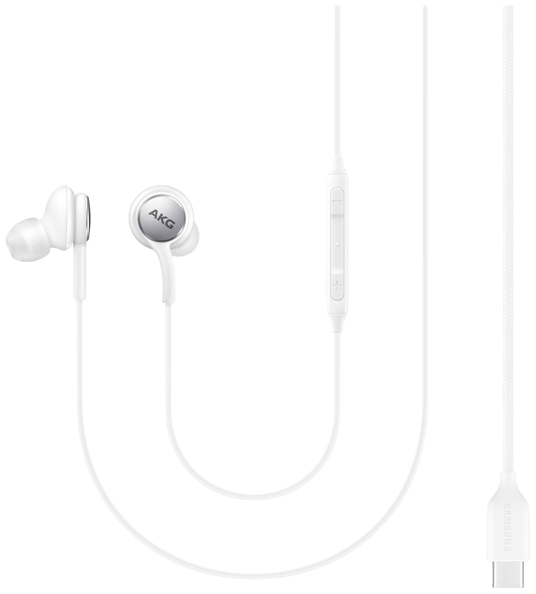 Écouteurs intra-auriculaires blancs avec câble et télécommande intégrée. Logo AKG à gauche. Extrémité de la connexion USB-C à droite.