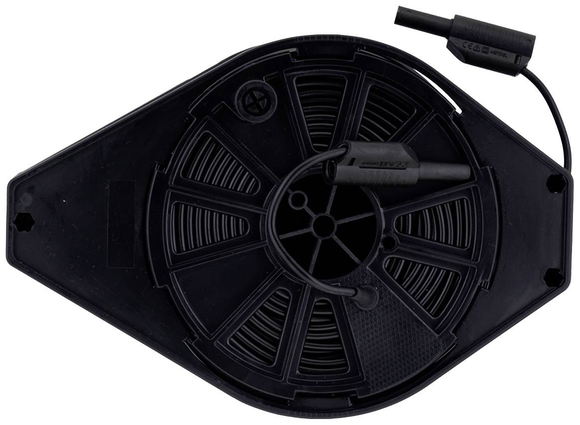 Un boîtier en plastique noir avec des bobines de câbles et des connecteurs branchés. Il est probablement utilisé pour le rangement des câbles.