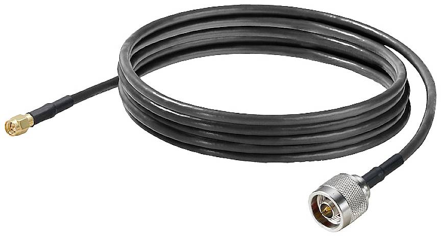 Un câble coaxial noir avec une fiche SMA d'un côté et une fiche N de l'autre, utilisé pour les connexions haute fréquence.