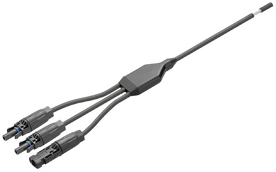 Connecteur de dérivation pour câble solaire noir avec une entrée et trois sorties, adapté pour connecter des modules solaires dans une installation photovoltaïque.