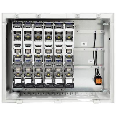 Un boîtier de disjoncteurs ouvert montre plusieurs disjoncteurs (L1, L2, L3) et des fils de connexion.