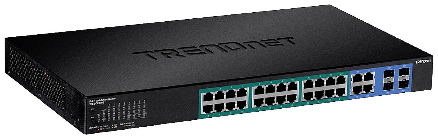 Sur l'image, on peut voir un switch réseau noir avec 24 ports Ethernet. 'TRENDnet' est gravé sur le dessus.