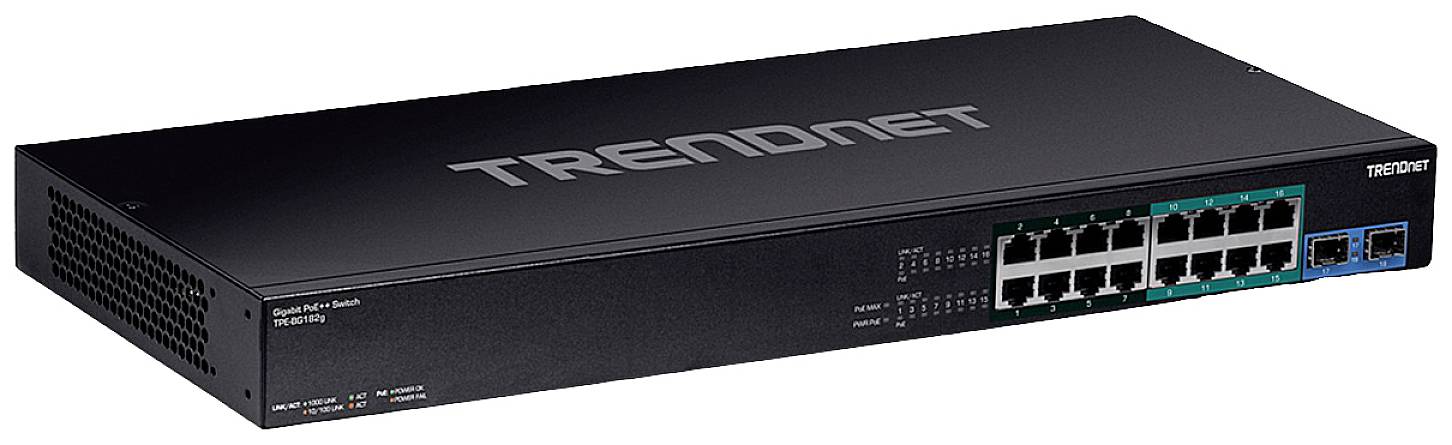 Un commutateur réseau noir de TRENDnet avec 16 ports Ethernet et deux ports supplémentaires sur le côté droit.