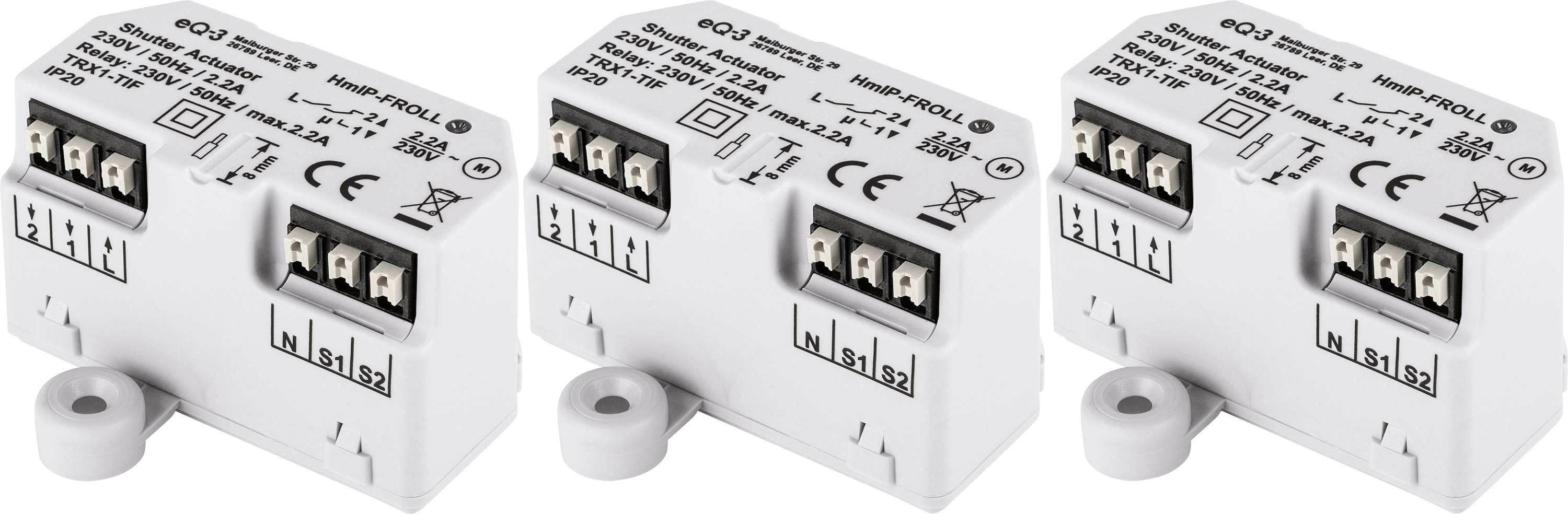 Trois modules électroniques blancs avec des connexions et des impressions spécifiant leurs caractéristiques électriques, sur un fond blanc.