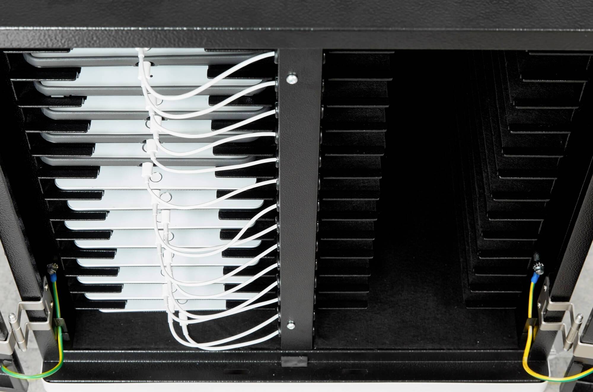 Leba Innovation NoteCart 30 Système de charge et de rangement chariot Tablettes et iPad-2