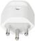 Un adaptateur de prise secteur blanc à trois broches. Le design est fonctionnel et sobre, adapté à la conversion de différents types de fiches.
