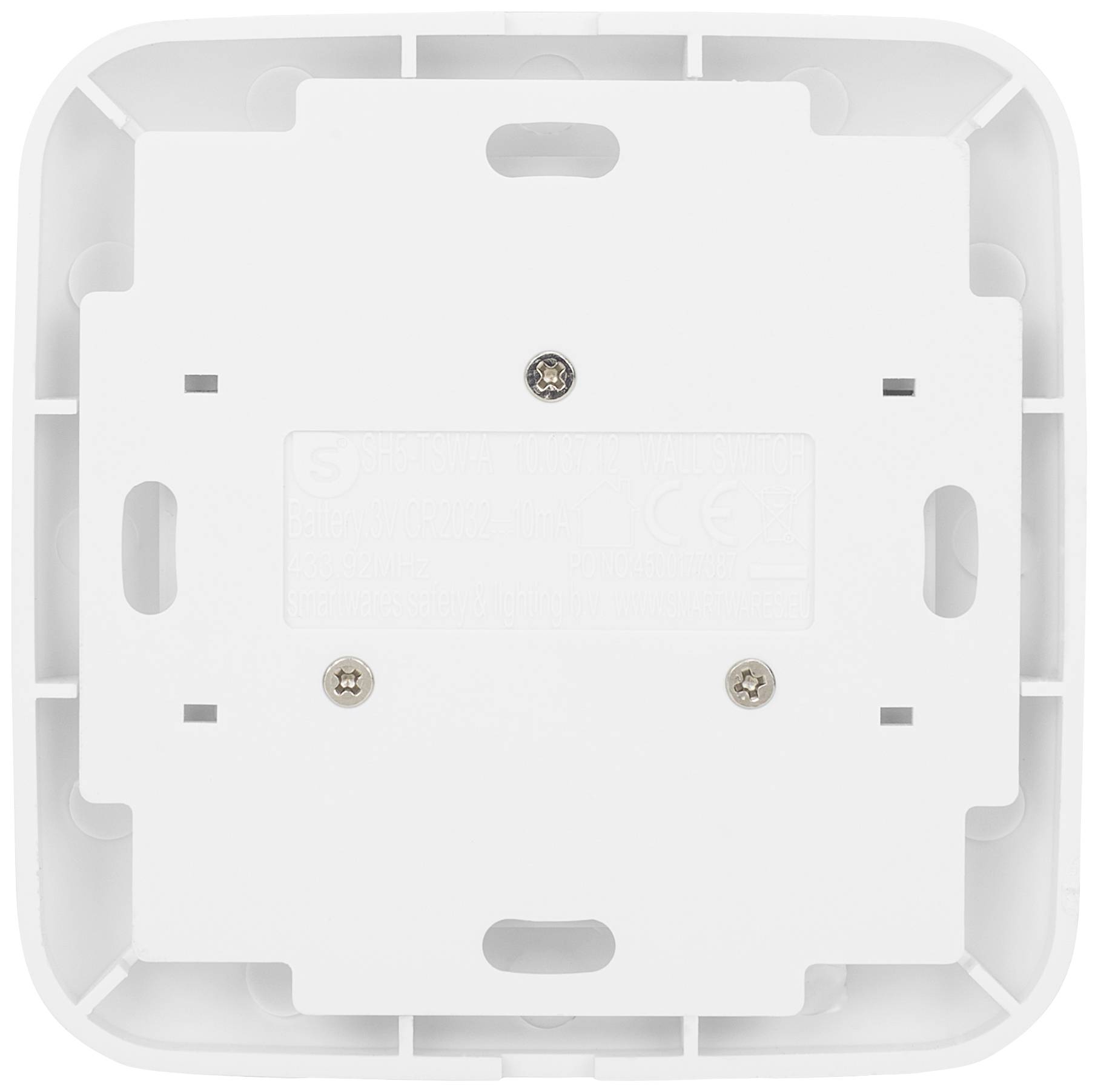 Dos d'un appareil électronique blanc rectangulaire, avec quatre trous de vis et des évents de ventilation sur les côtés.