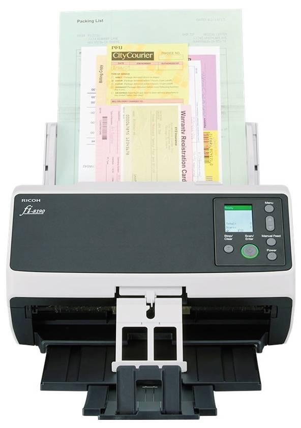 Un scanner traitant plusieurs documents, y compris une liste d'emballage, un bordereau de livraison et d'autres papiers ; l'écran affiche l'état du scan.