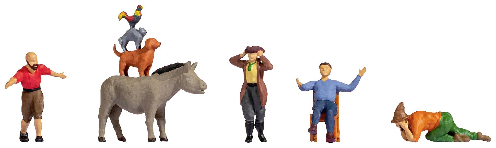 Cinq personnages représentent les Musiciens de Brême : un coq, un chat, un chien sur un âne, à côté de deux personnes dans différentes poses.
