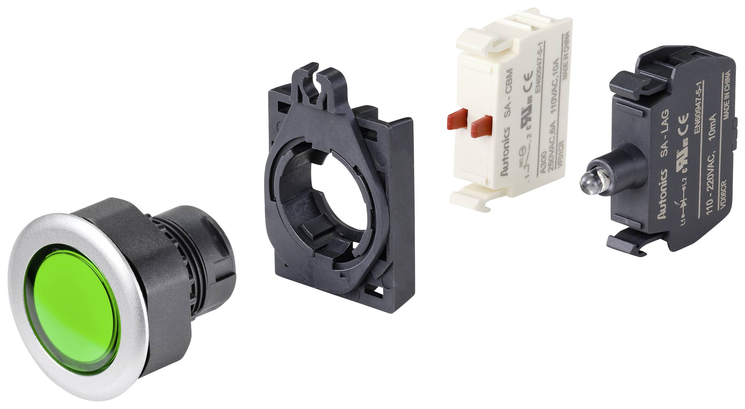 Bouton-poussoir vert avec bordure argentée, présenté en quatre parties distinctes : bouton de pression, bague de montage, bloc de contacts et unité de lampe LED.