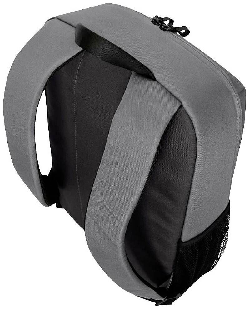 Sac à dos gris avec des bretelles noires et une poche en filet sur le côté, montrant l'arrière et les bretelles du sac à dos.
