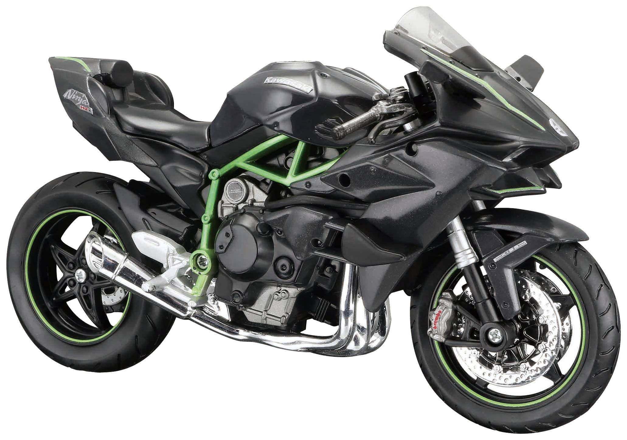 Une moto de sport noire avec des accents verts et un design agressif est stationnée sur le côté, laissant apparaître un châssis complexe et des doubles tubes d'échappement.