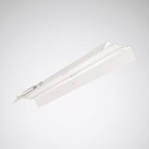Luminaire rectangulaire blanc au design minimaliste, monté au plafond clair.