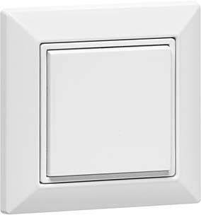 Un interrupteur blanc sur un mur, prêt à être allumé ou éteint.