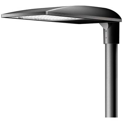 Lampadaire moderne avec une tête de lampe rectangulaire inclinée et un mât métallique élancé.