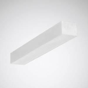 Un luminaire de plafond rectangulaire, blanc et moderne avec une surface texturée, représenté sur un fond gris.