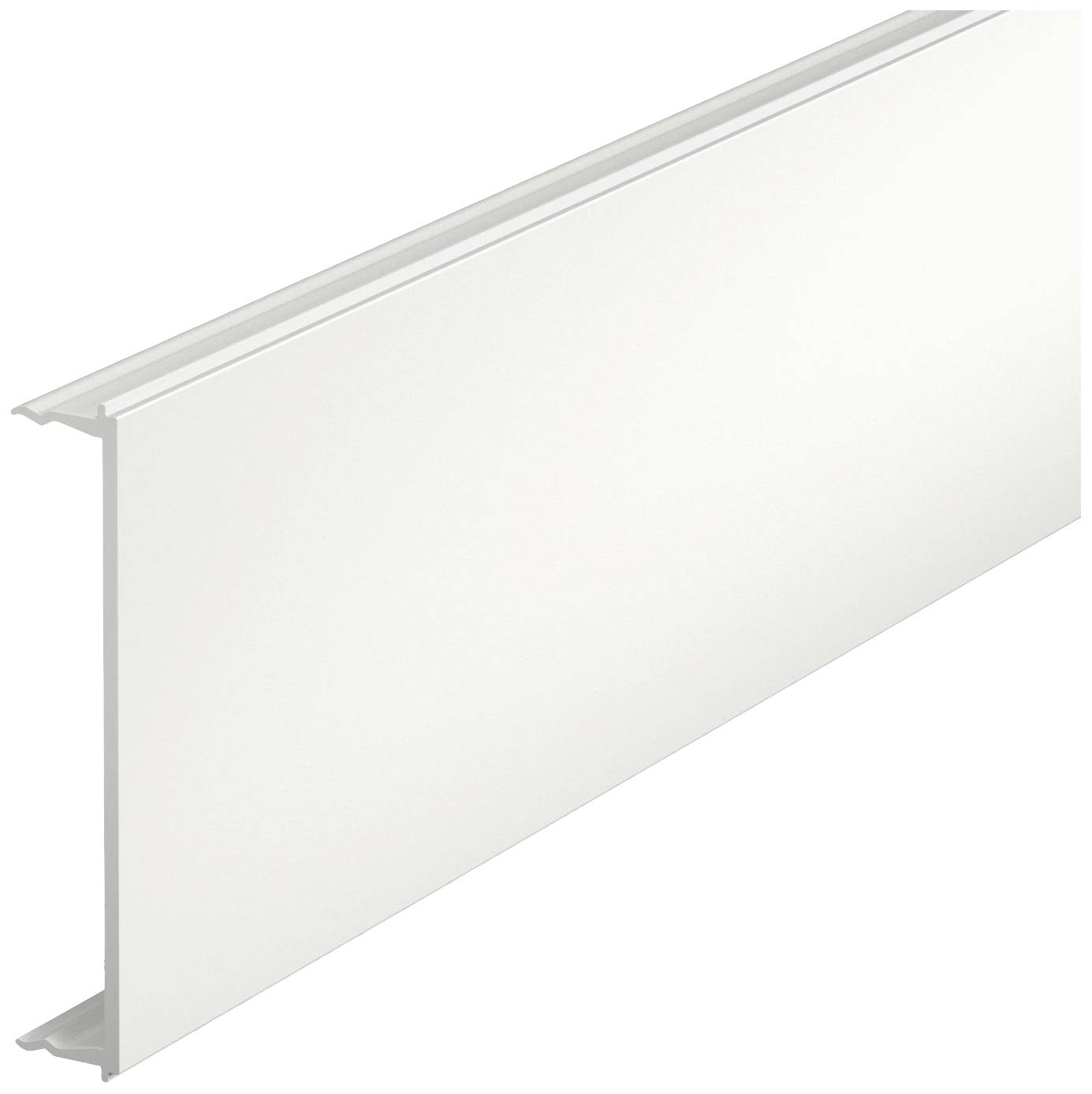 Un profilé de plinthe blanc présente son bord plat et arrondi ; convient parfaitement aux finitions de sol et de mur dans des designs modernes.