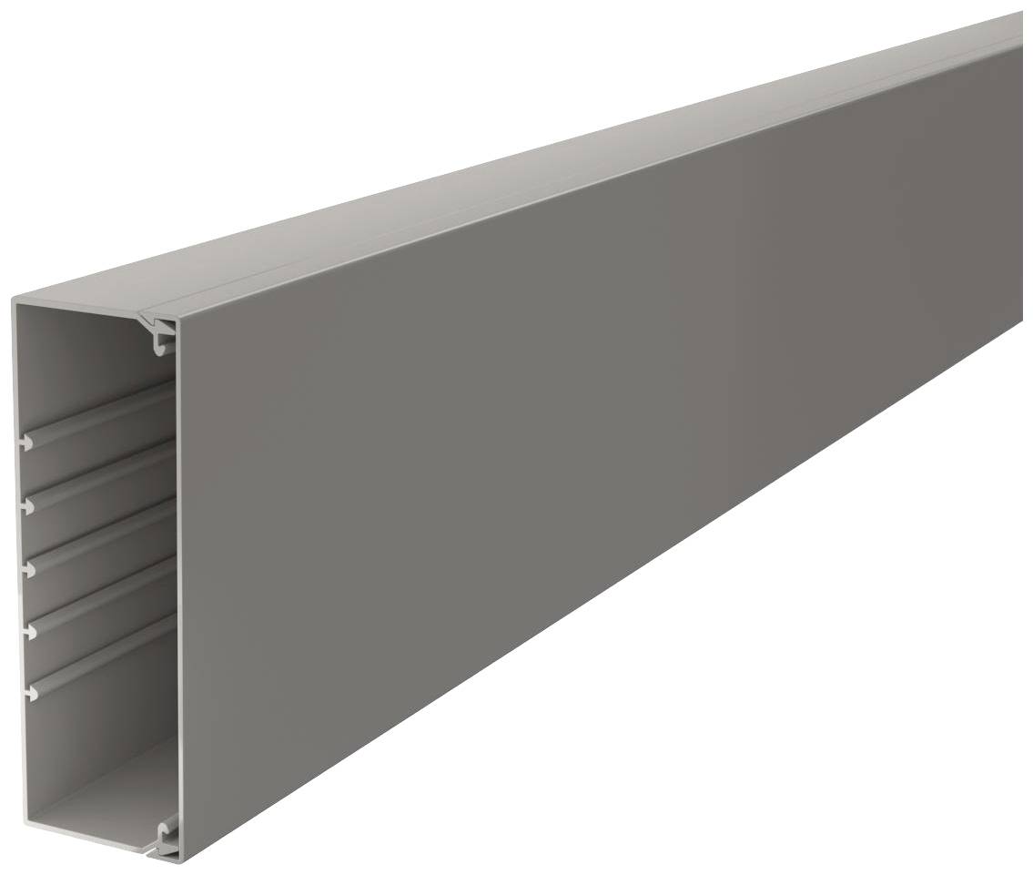 Profilé rectangulaire en plastique gris représenté en 3D, ouvert à une extrémité pour illustrer les structures de renforcement internes.