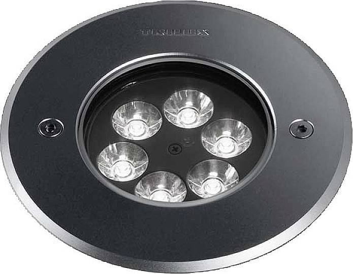 Spot encastrable rond à six lampes LED, cadre argenté. Idéal pour l'éclairage au sol des espaces extérieurs.